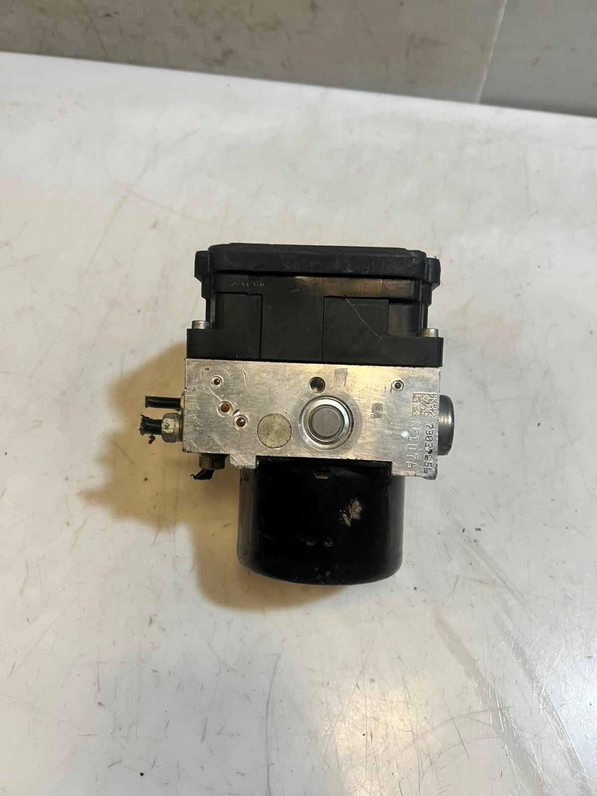 2007-2010 BMW E90 E91 E92 328i ABS HYDRAULIC Pump Module 6778485 OEM