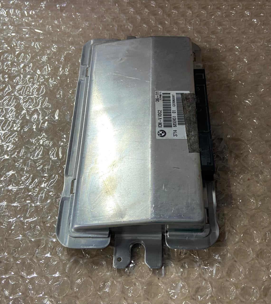 OEM BMW 5 SERIES F10 F11 2012 DRIVING ACTIVE SUSPENSION CONTROL MODULE 6855951