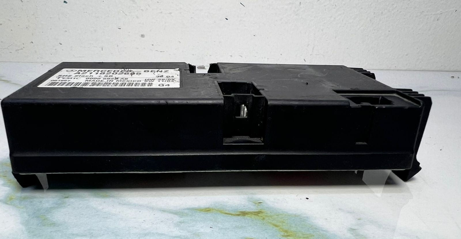 2004 Mercedes-Benz E-Class W211 E55 AMG Seat Heating Control Module A211 8202685