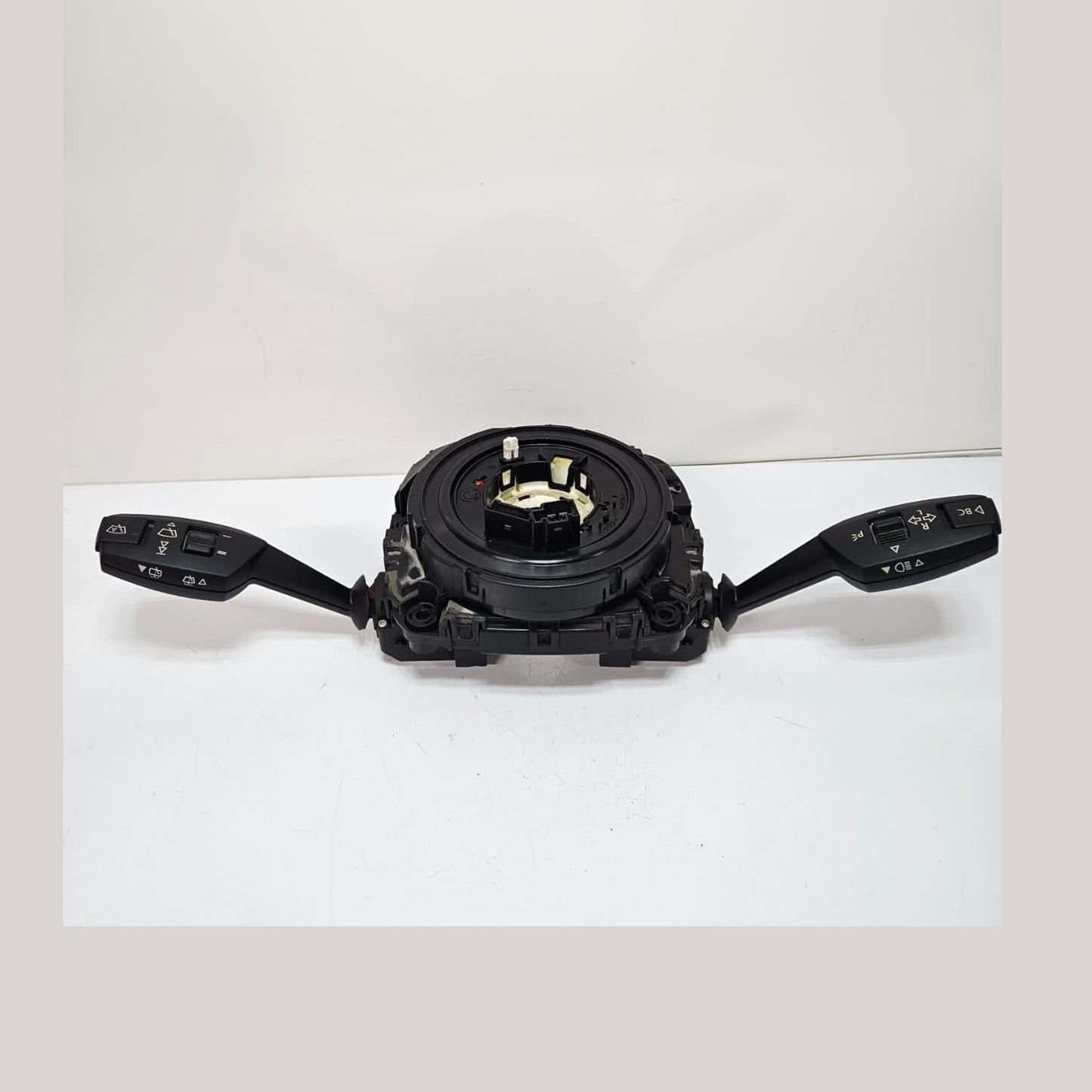 2012-2013 BMW E88, E90 X1 E84 118i Steering Column Switch 9123031