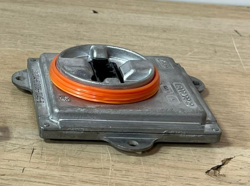 BMW X1 E84 LCI 2014 BIXENON- Adaptive Headlight Control Module 7342174 RHD