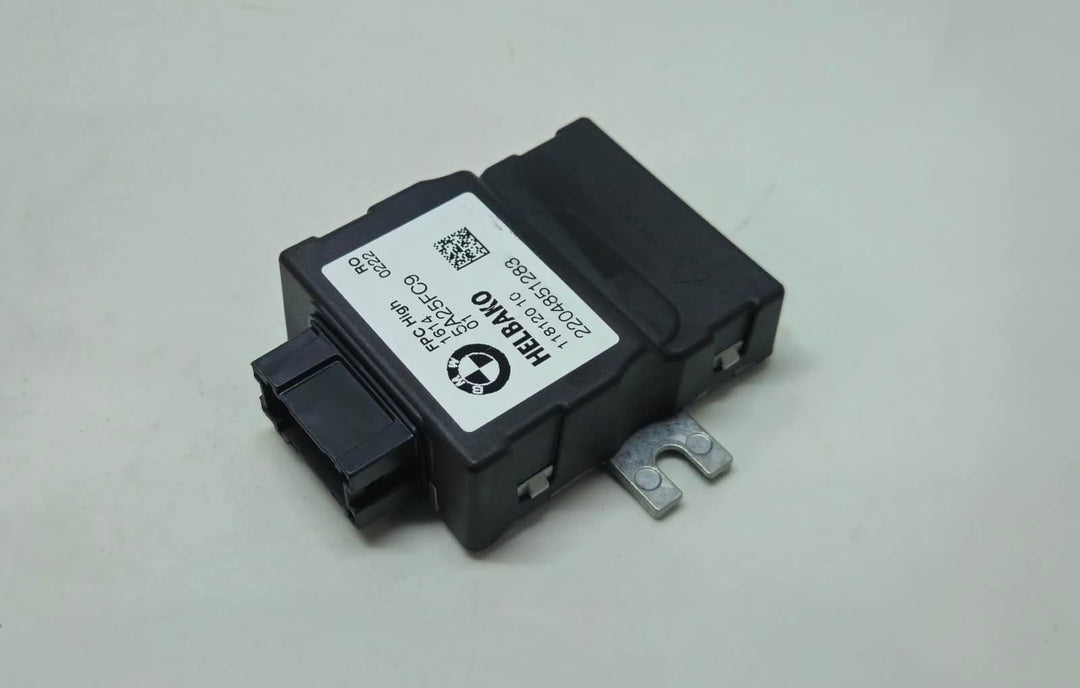 5A25FC9-2018-2023 BMW G26 RHD Fuel Pump Control Module OEM