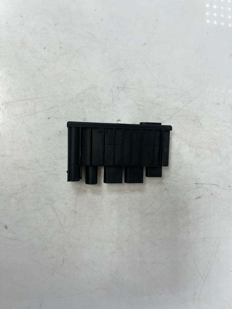 BMW X2 2 Series F39 F46 Power Distribution Unit 8581253 OEM