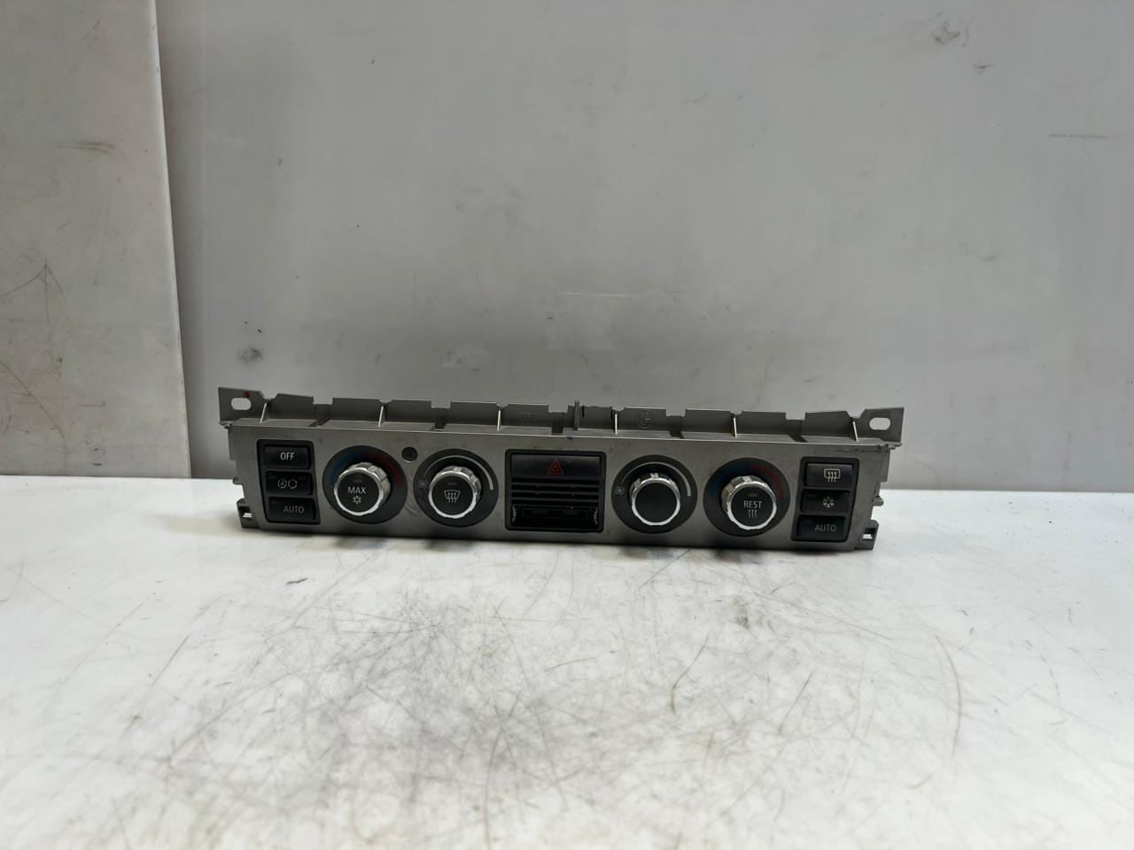 2006 BMW 7 Series E65 E66 750i E67 760 745 AC Climate Control Unit 6970458 OEM
