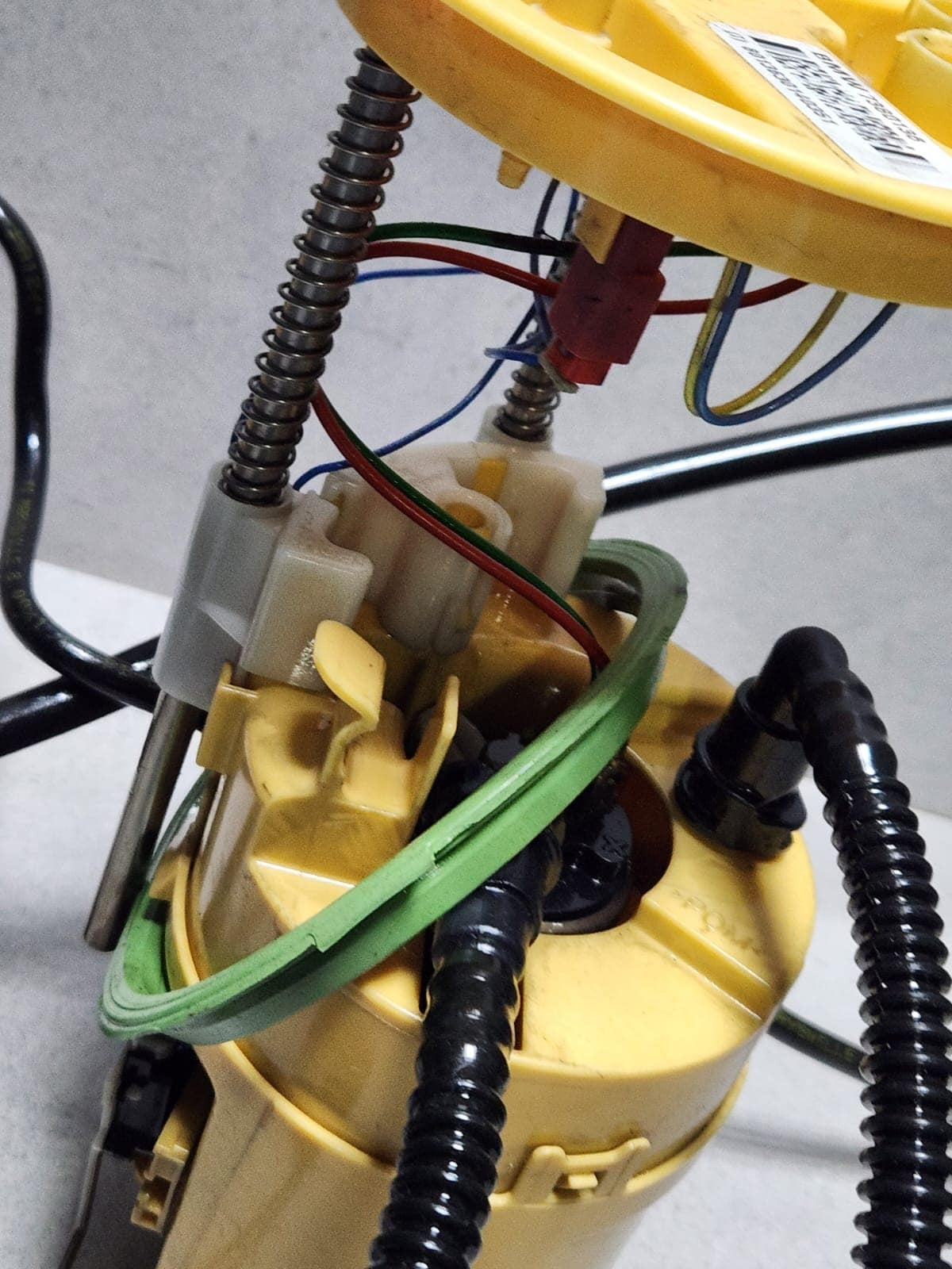 2009-2019 BMW X5 Fuel Pump Assembly 7380136 X5 E70 F15 F85 X6 E71 F16 DIESEL
