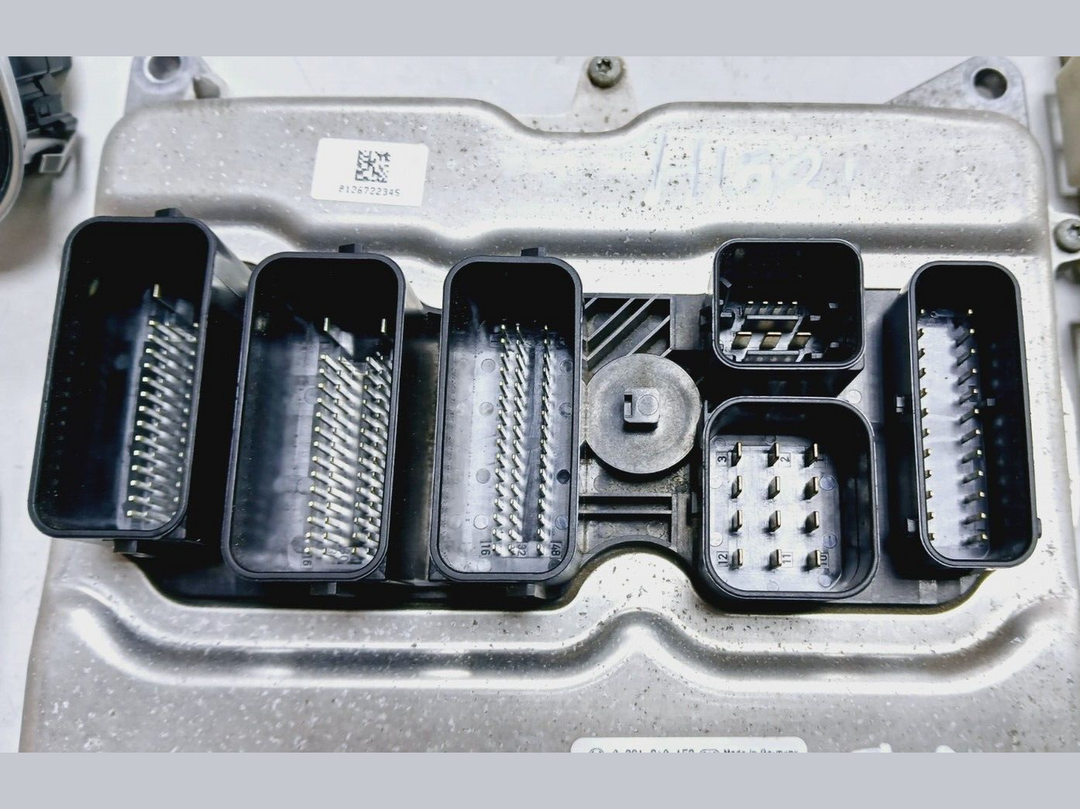 BMW 320i 2014 F30 N20 ENGINE CONTROL ECU UNIT KIT DME 8626172