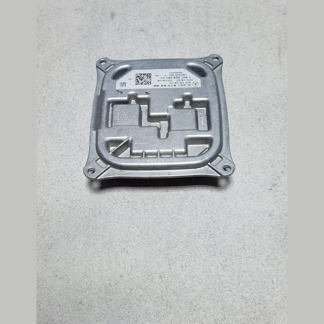  Mercedes Xenon Headlight Ballast Control Module A2218706289 S-Class W221 W216
