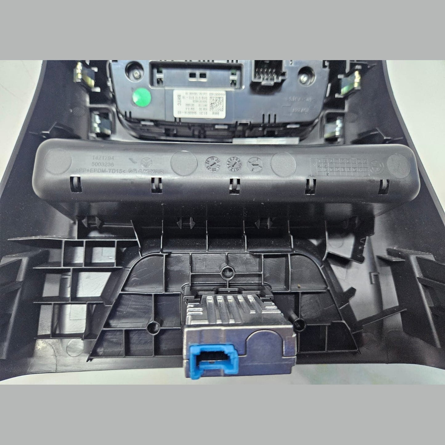 2022-2024 BMW X3 G01 Cover Center Console Rear 9461902 OEM