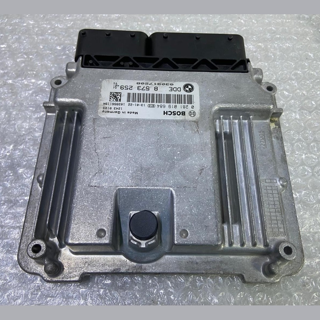 OEM BMW 320d N47N F30 ENGINE CONTROL UNIT ECU DDE ECU ONLY 8573259 BOSCH