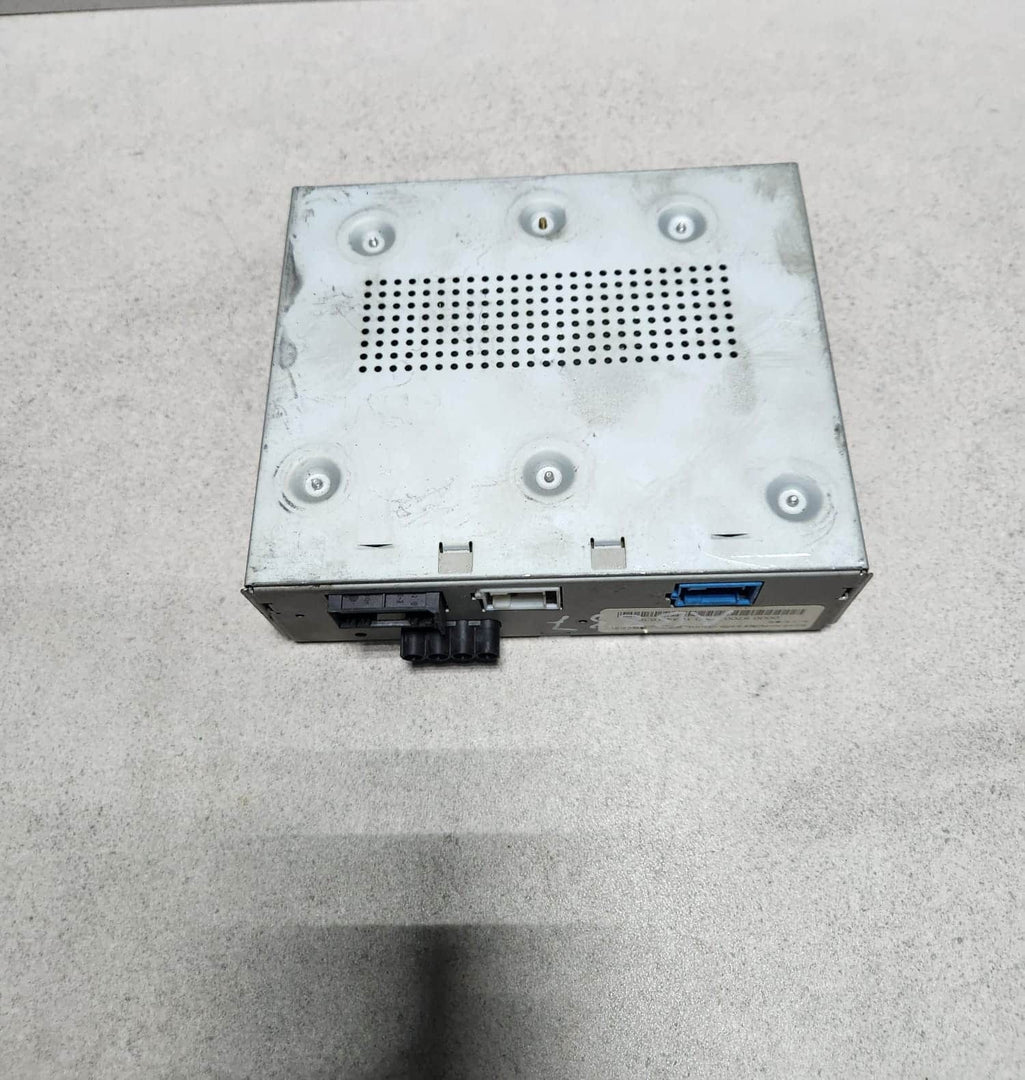Benz TV Tuner A2218705689 E-Class E-Class models for audio system