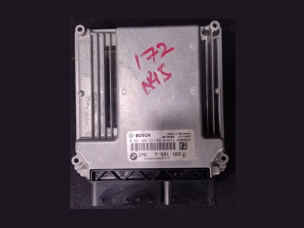 BMW 1 Series E87 E81 116i 2009 Engine Control Unit DME 7591162