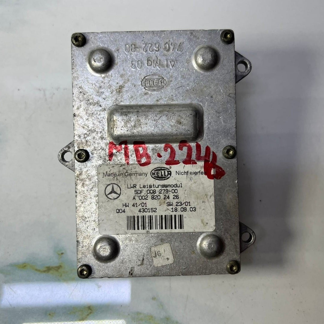 Mercedes-Benz Xenon Headlight Ballast A0028202426 E-Class W211