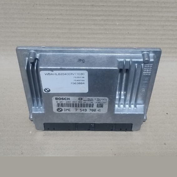 BMW E60 E61 E63 E64 E65 E66 5 6 7 series 5.0i N62 ENGINE DME CONTROL ECU 7549700