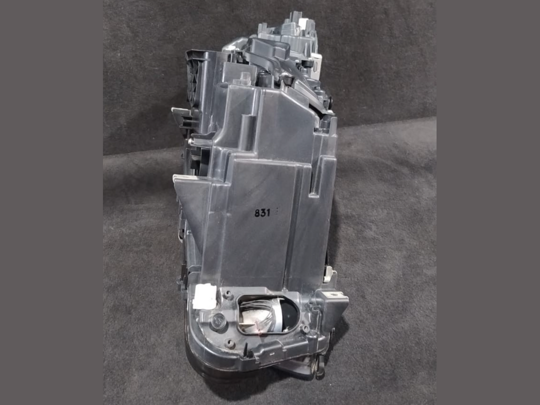 BMW 5 GT F07 2013GT LCI ADAPTIVE LED HEADLIGHT LEFT SIDE USED GENUINE -  7352469