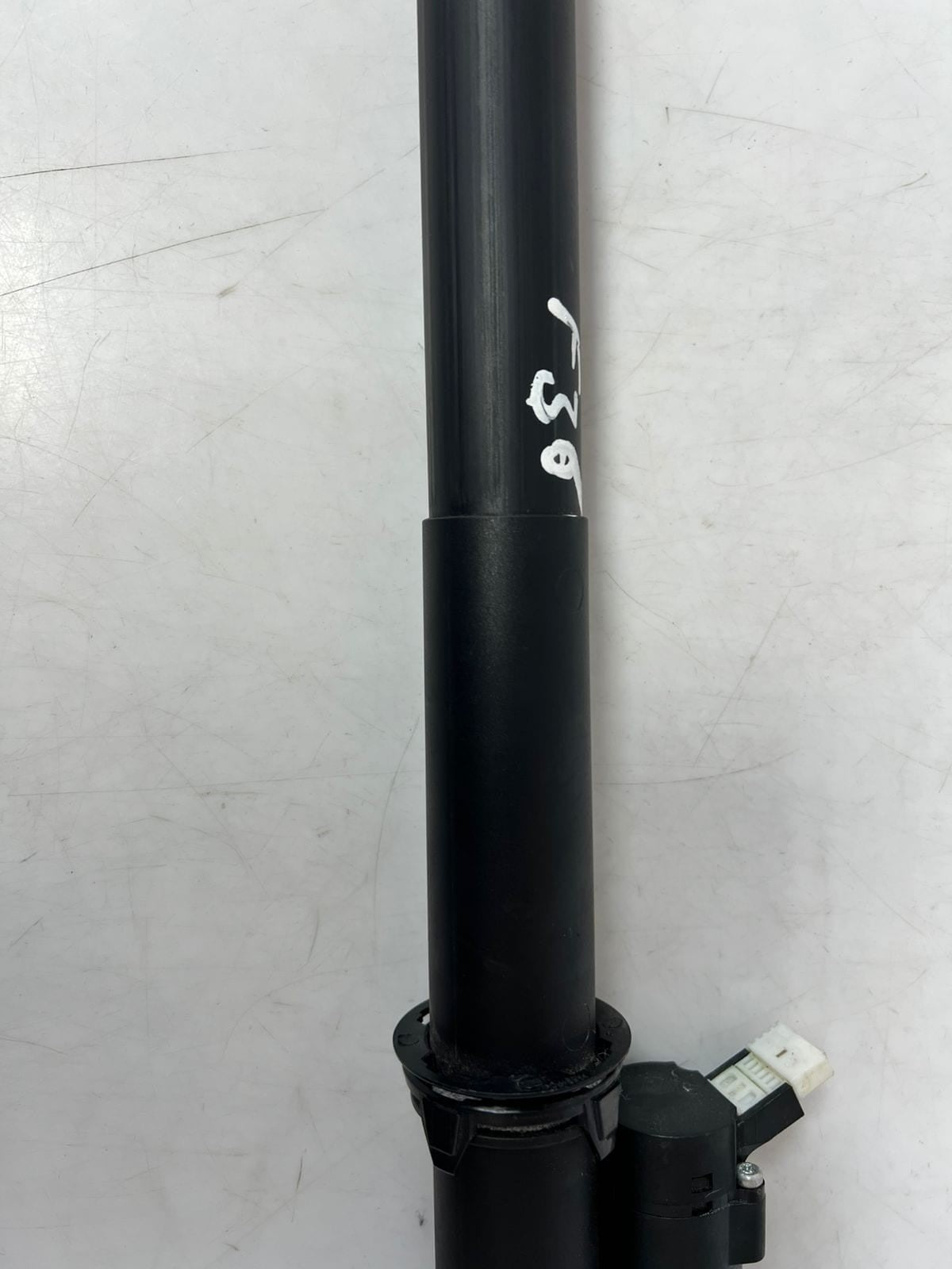 2016-2017 BMW 320i 428i, 430i, 435i, 440i F36 Tailgate Lift Strut 2586402 OEM