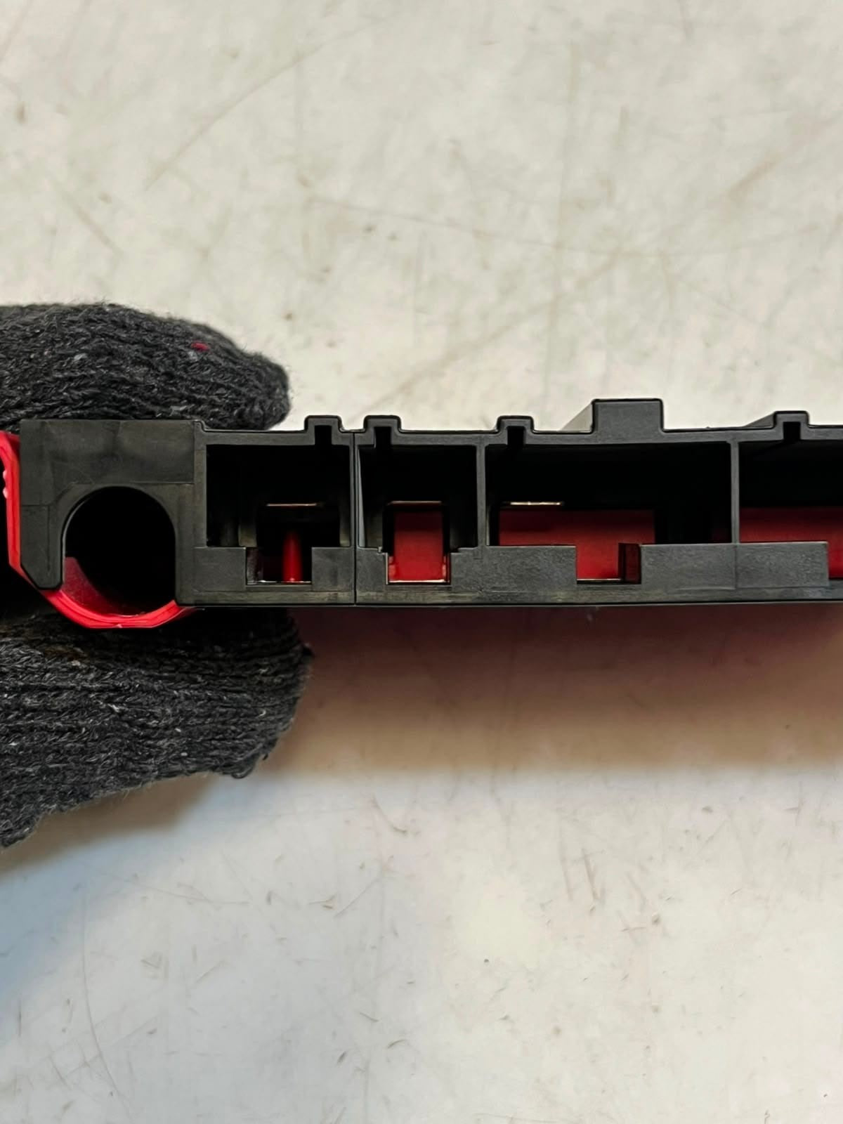 BMW G16 G11 G12 G30 G31 Power Distribution B+ Junction Terminal Module 9353742