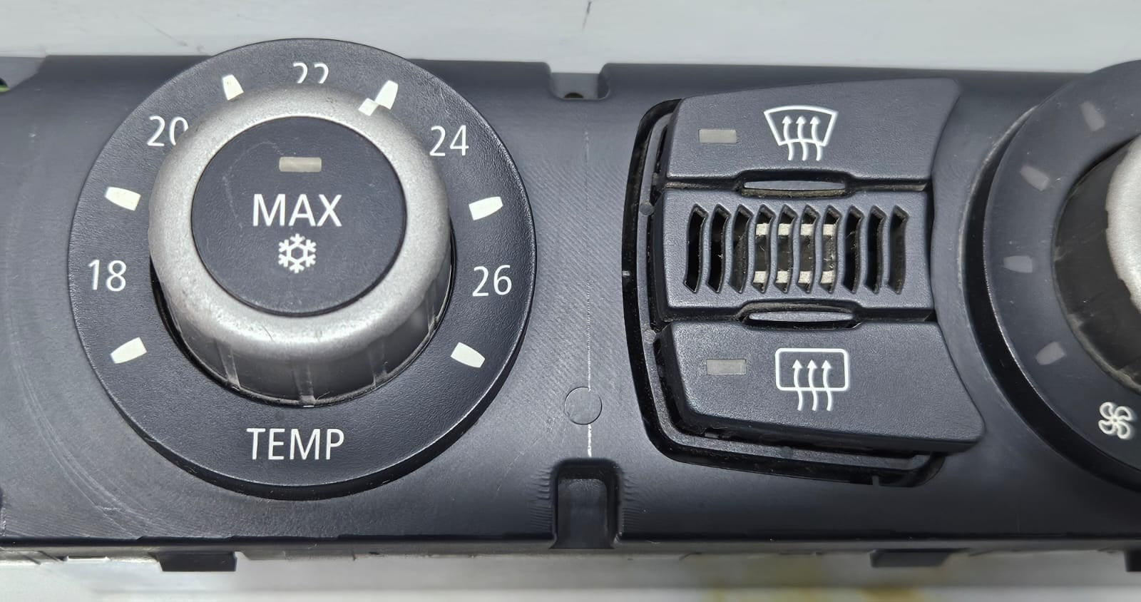 2004-2008 BMW 5 Series E60 E61 525i Climate Control Unit 6946981 OEM