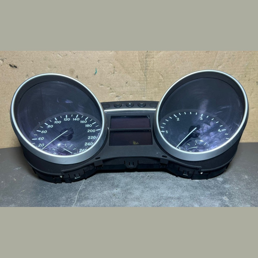 07-13 Mercedes-Benz W164 GL ML Kombiinstrument Tacho A164 5403347 OEM
