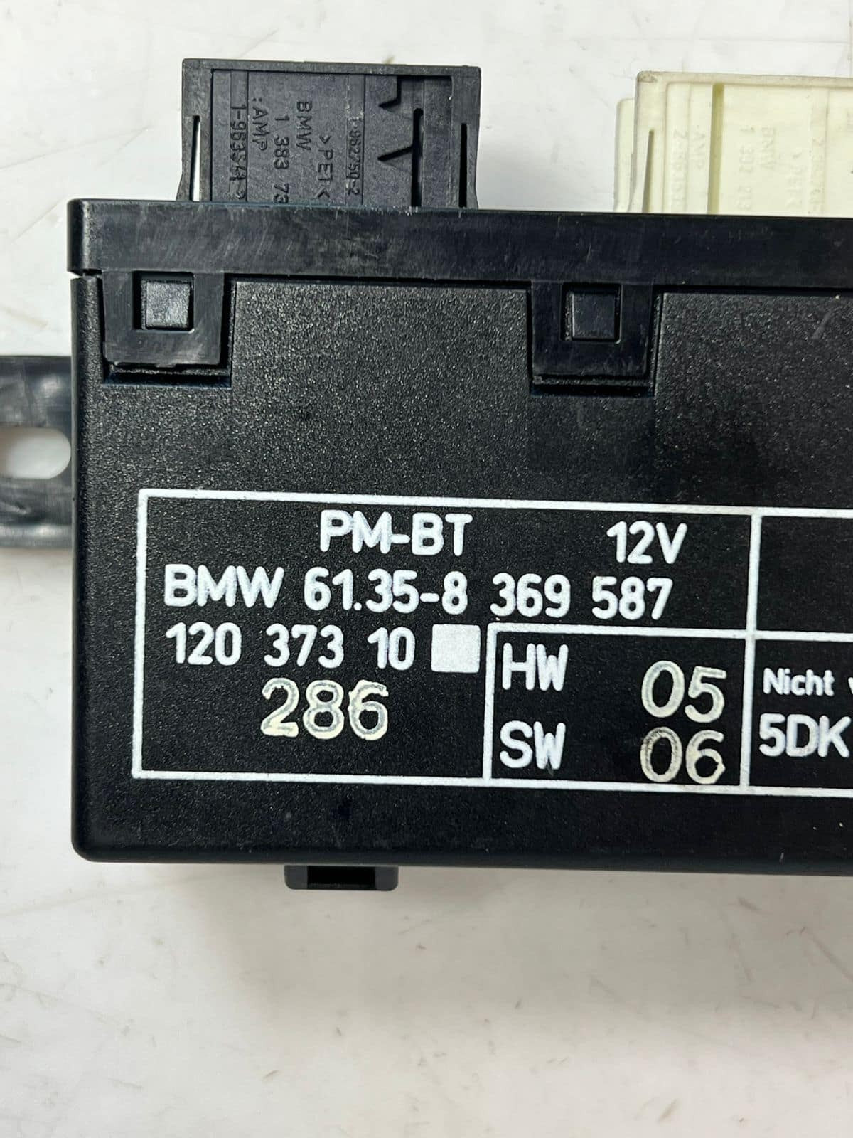 BMW  5 Series E39 Door Control Unit Module Passenger 8369587 OEM