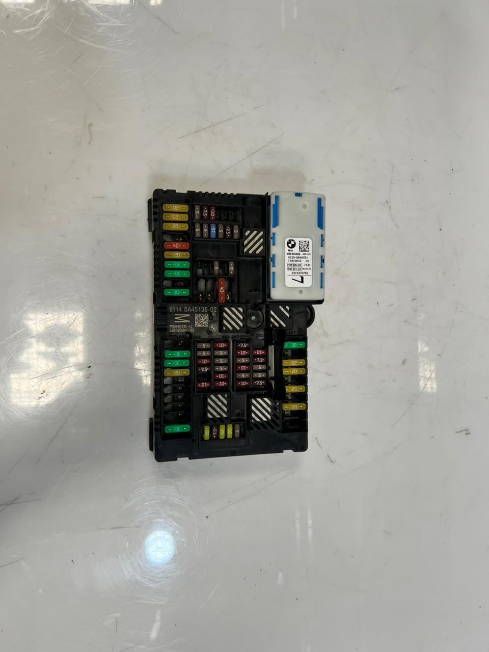 2022-2024 BMW iX 120 Power Distribution Fuse Box Module 5A45135 OEM