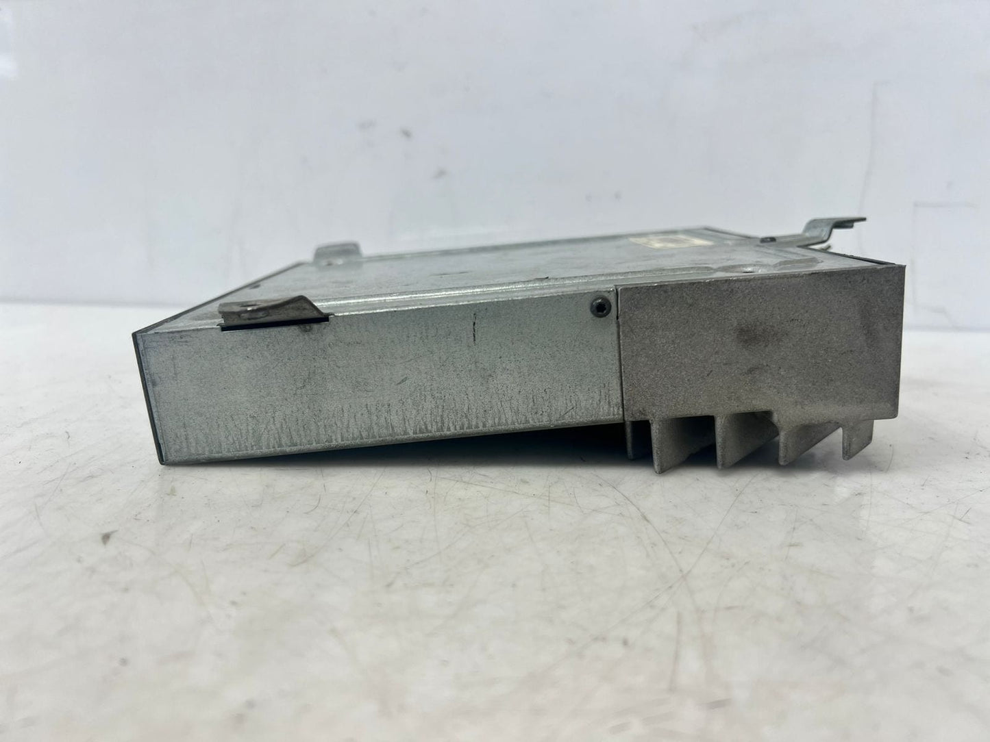 1998-2000 BMW E39 5 Series 525i 528i 530i 540i Audio Radio Amplifier 8374535 OEM