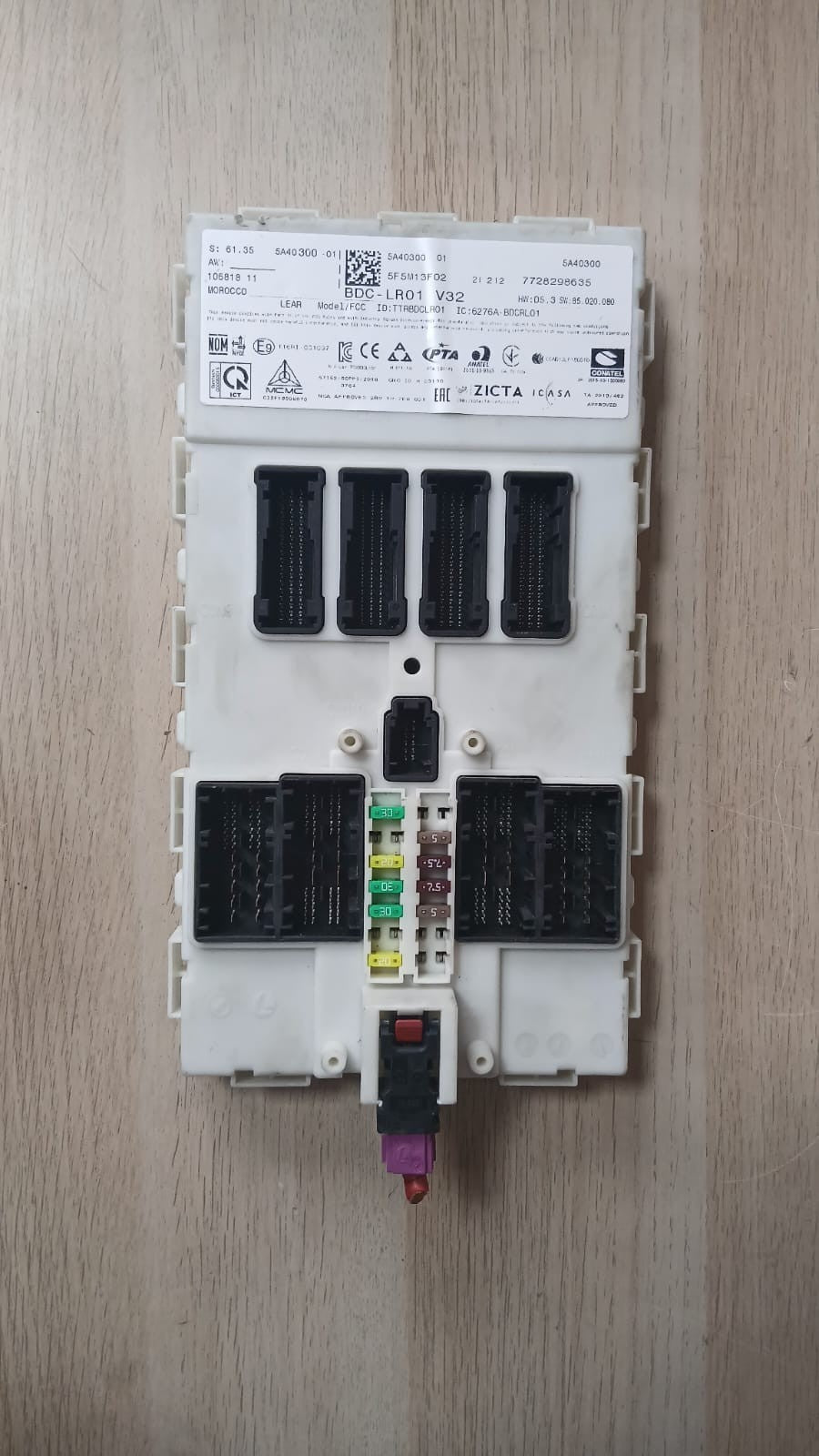 BMW i3 I01 Comfort Control Module ECU 5A40300 OEM Body Control Unit
