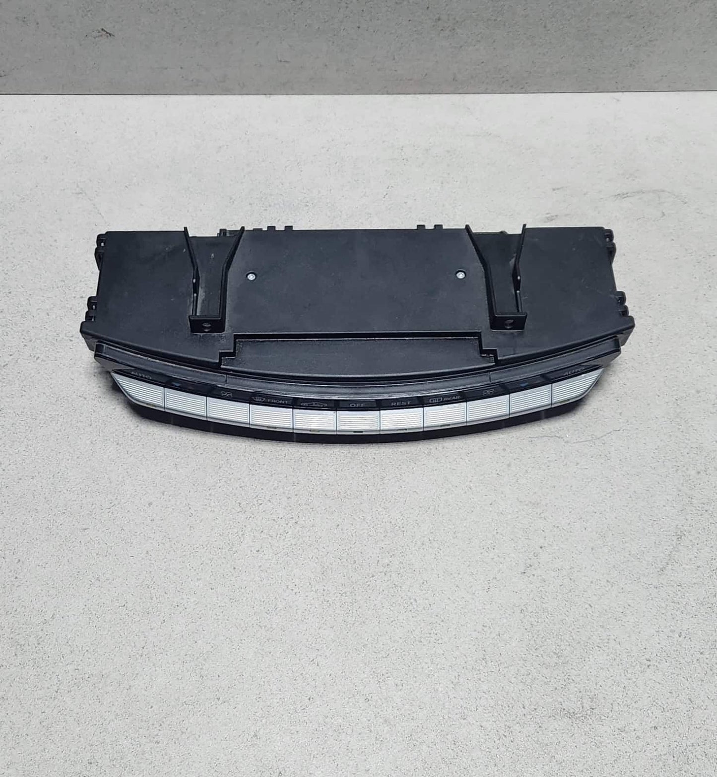 Mercedes-Benz S-Class W221 Climate Control Unit 2218709810 S-Class W221