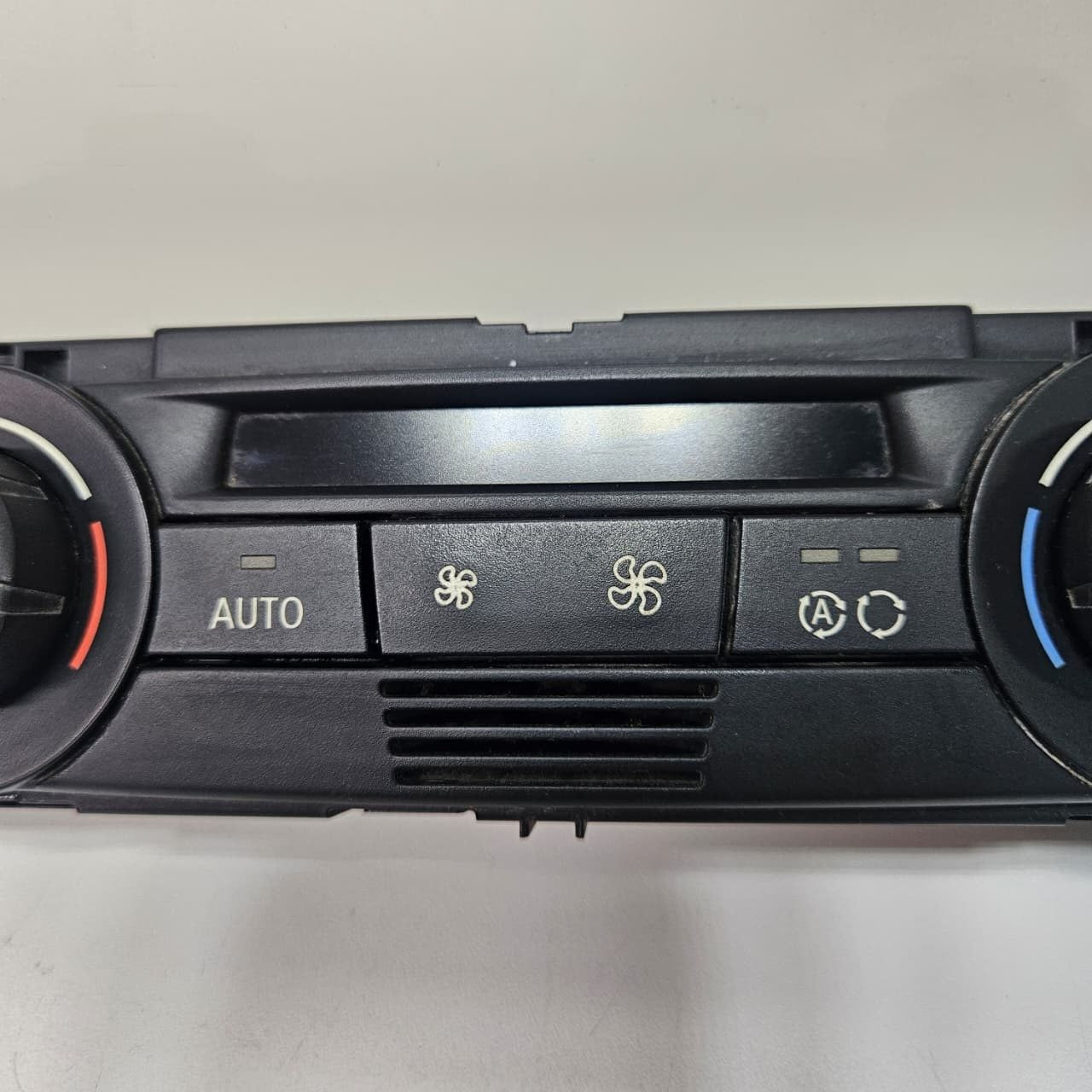 2006 BMW 3-Series E90 325i 330i Climate Control Panel 6983944
