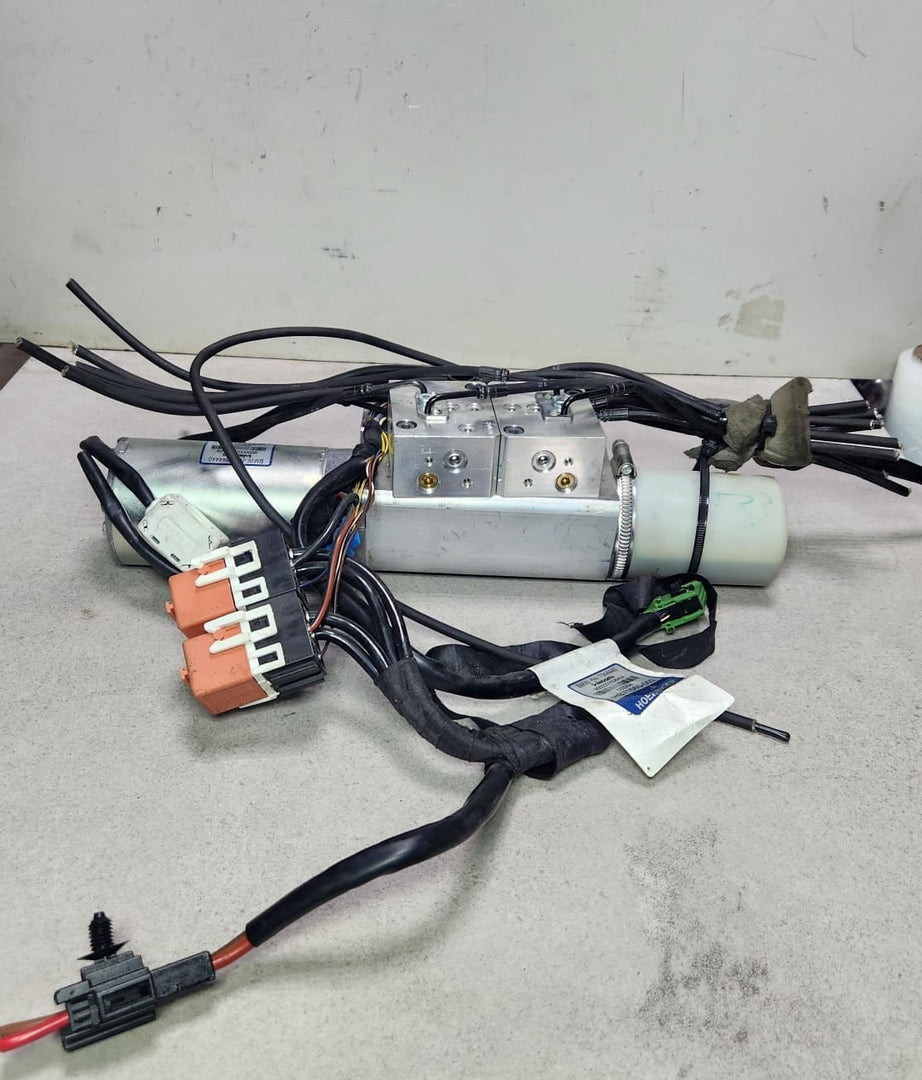 7344440 BMW 428i Convertible Top Roof Hydraulic Pump Motor 2014-2016 OEM