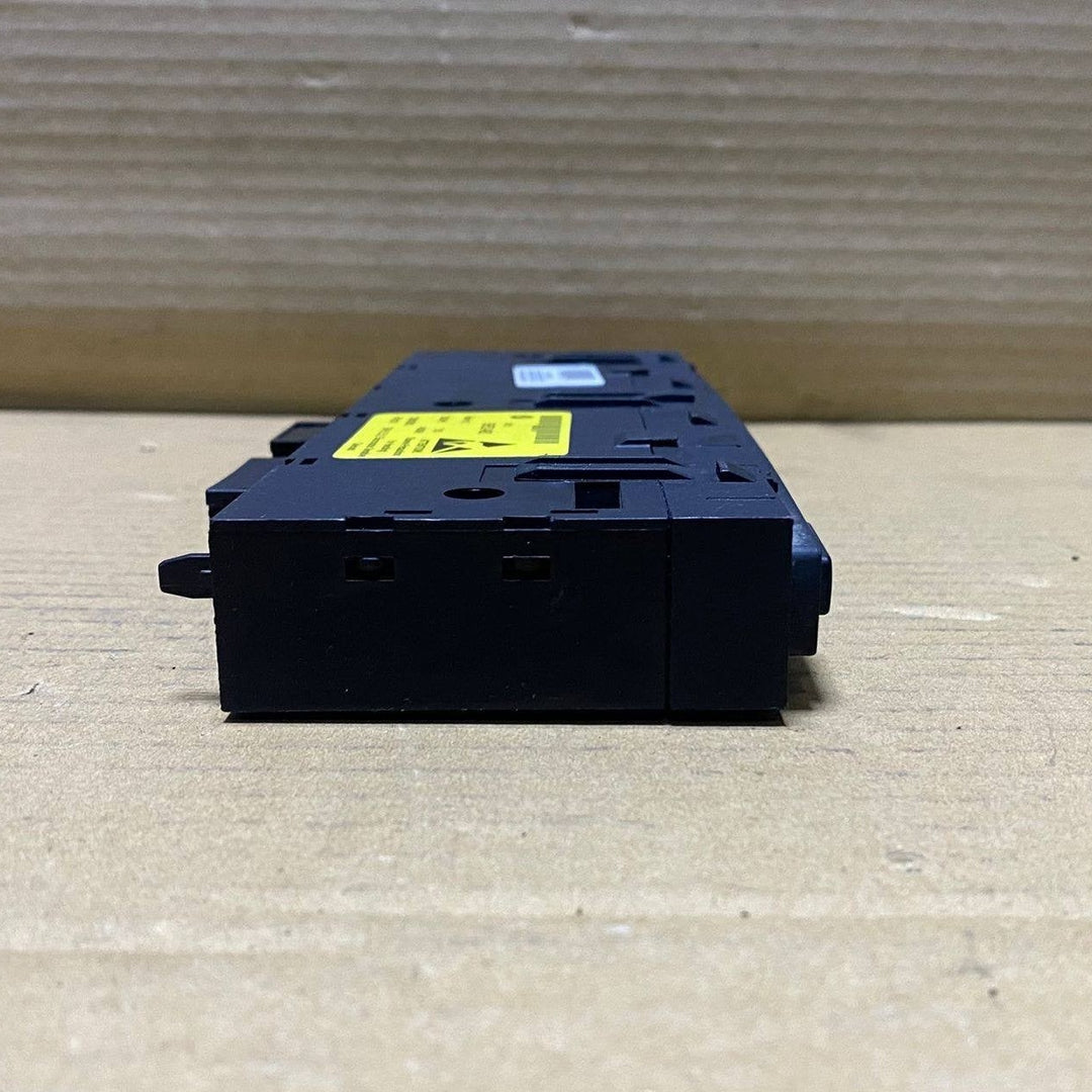 2004-2007 BMW 525i Heated Seat Dtc Switch 6952471 E60 525i, 530i, 535i, 545i, 55