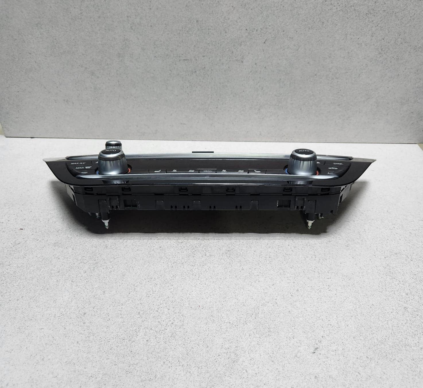 2018 BMW 540d xDrive Climate Control Switch Panel 6999402 530i 540i G30