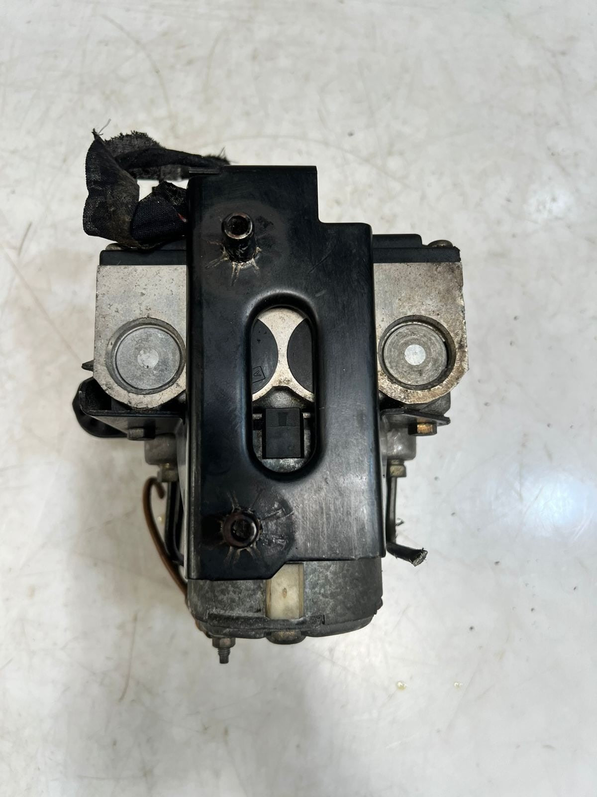 1997-2000 BMW 528i 5 Series E39 Abs Brake Pump Module 0265217000 1090910 OEM