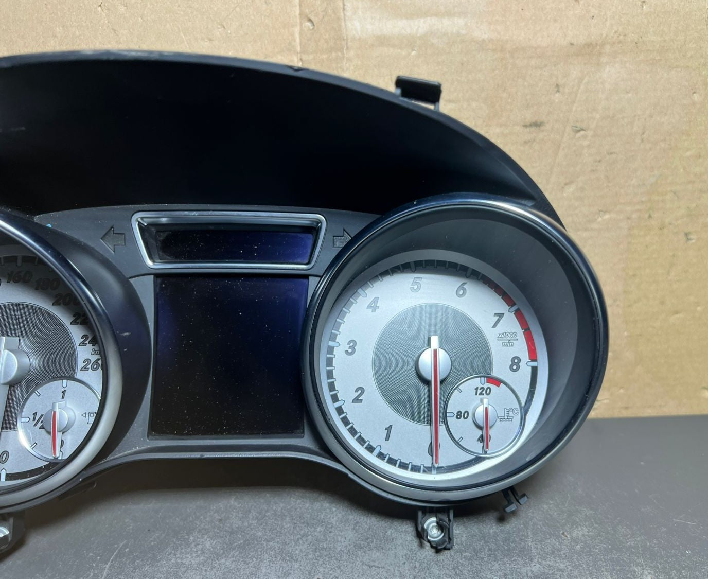 14-17 Mercedes-Benz W117 CLA Instrument Cluster Speedometer A117 9002001 OEM