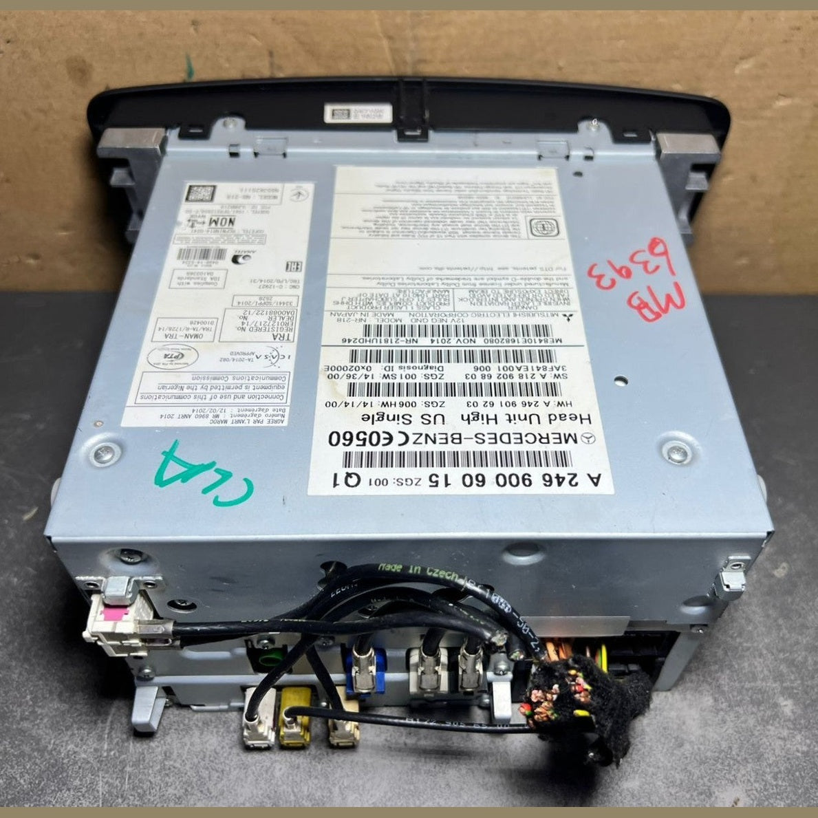 2013–2015 Mercedes-Benz W246 CLA Head Unit CD Player A246 9006015 OEM
