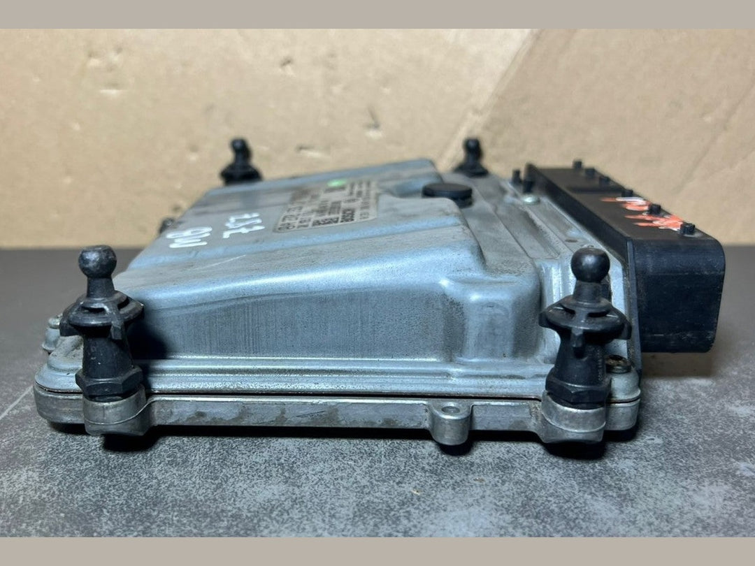 03-07 Mercedes W211 E-Class Engine Control Module Unit ECM ECU A272 1531779 OEM
