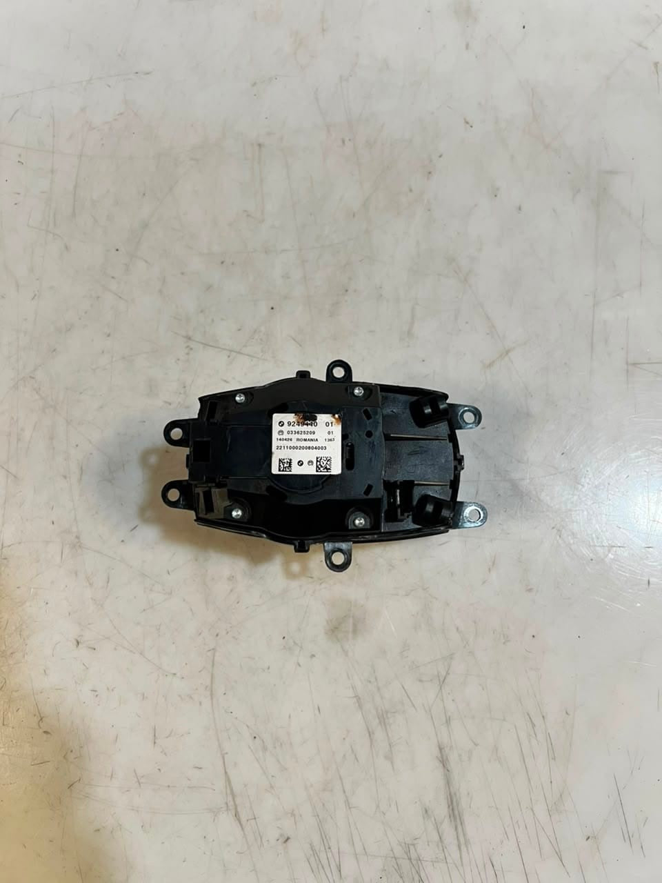 2007-2013 BMW X5 E60 E61 E63 E64 X5 E70 X6 E71 iDrive Controller 9249440