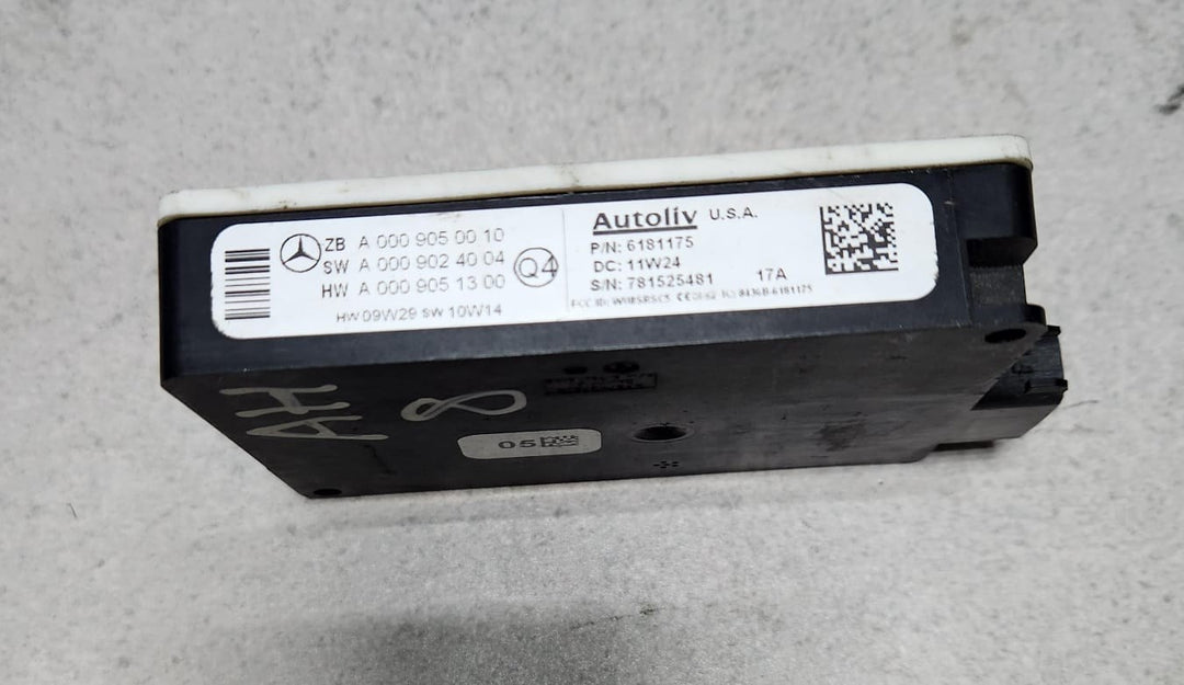 Benz Radar Sensor Blind Spot A0009050010  W204 W212 W221 and W207