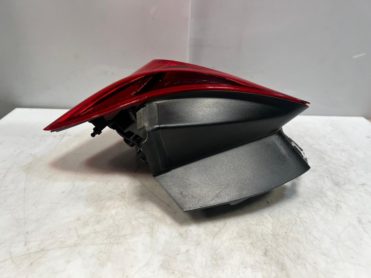 BMW 1 Series  F20 F21 Rear Right OUTER SIDE Rear Tail Light 7241544 OEM