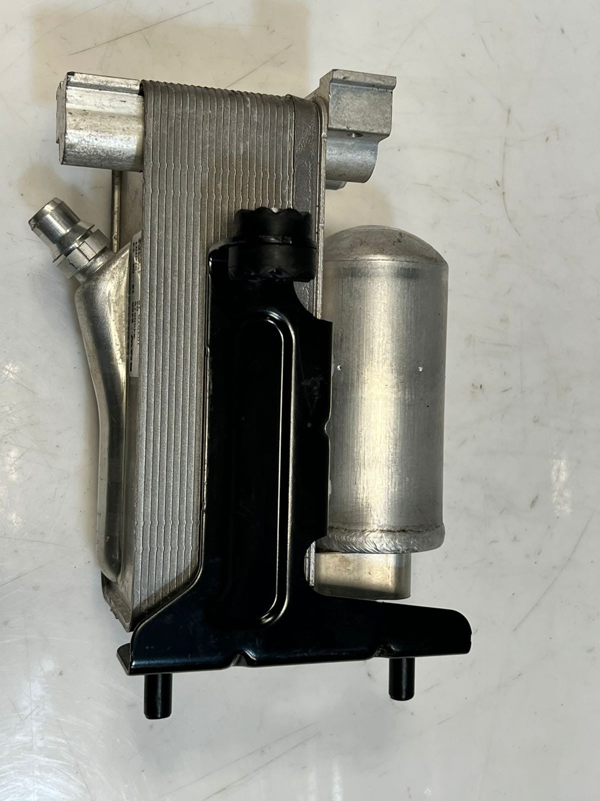 2022 BMW X1 U11 U12 X2 U10 iX I2 Air Conditioning Condenser With Dryer 9460579
