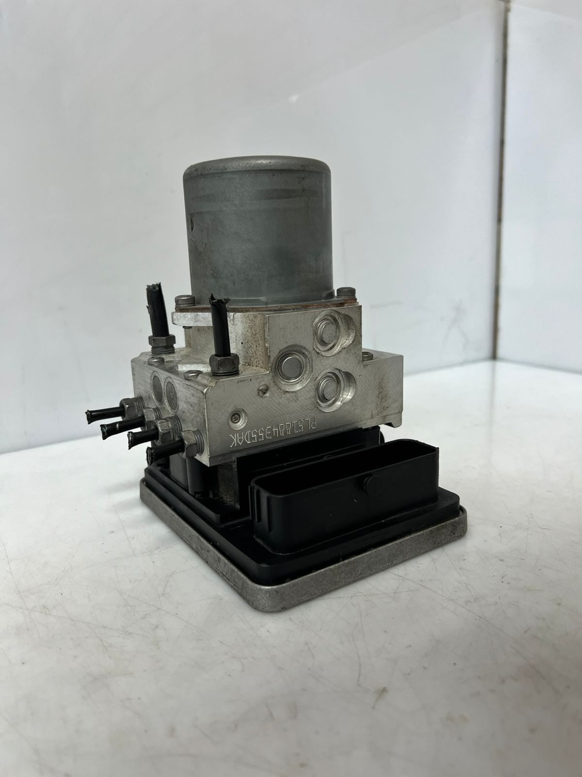 BMW 7 Series G11 G12 Abs Dsc Brake Pump Control Module 6879682 OEM