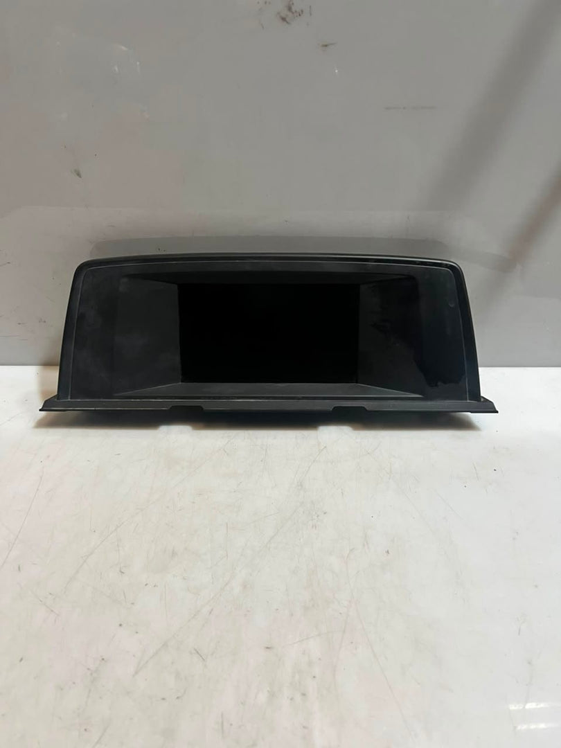 2013-2018 BMW 650i and 640i GPS RADIO SCREEN Central Information Display 9284975