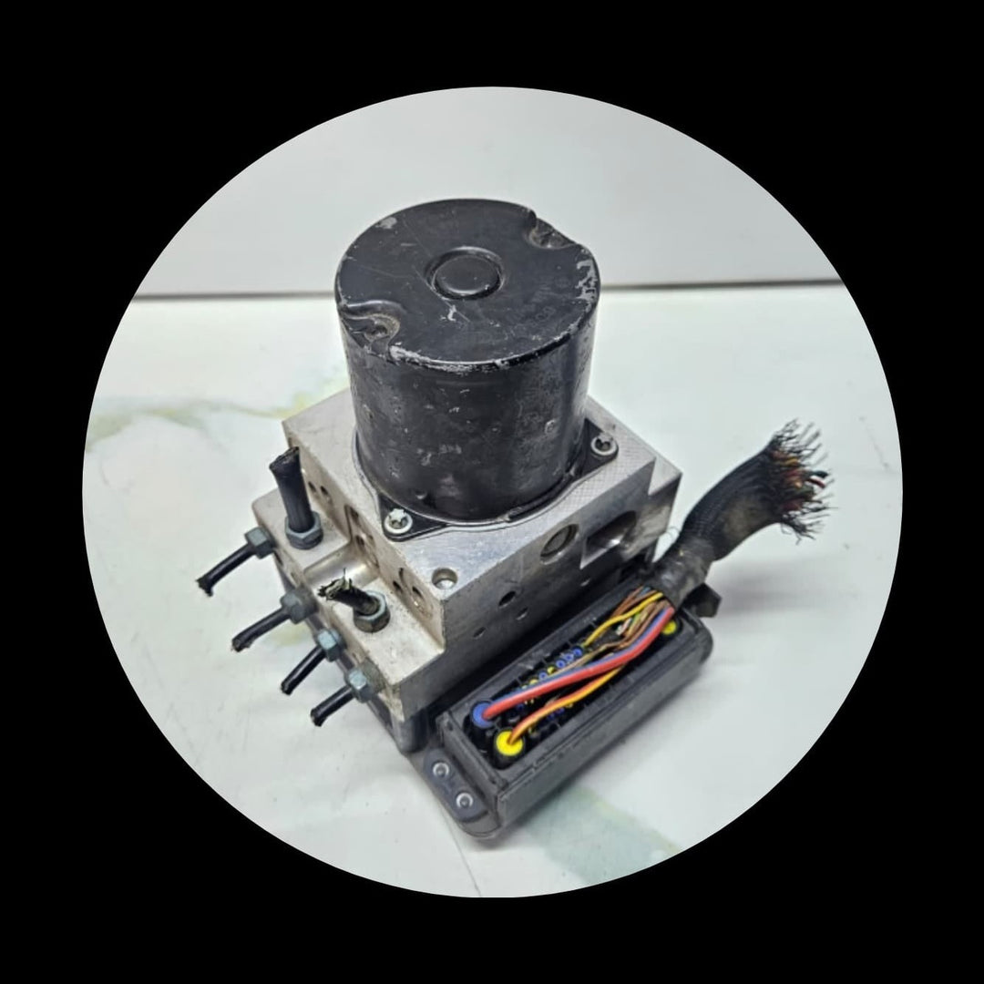 2014-2018 BMW 7 Series F01 F02 F03 F04 ABS Pump Control Unit 6791173 OEM