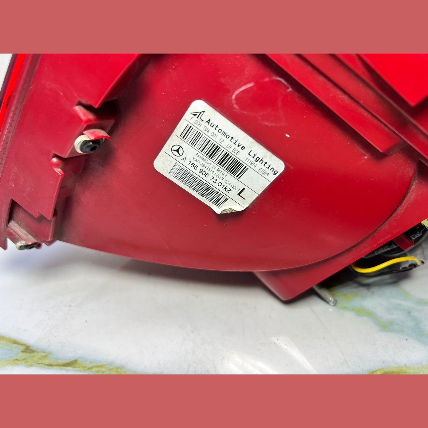 Mercedes W166 GL350 Rear Left Side LED Tail Light Brake Stop Lamp A166 9067301