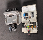 Load image into Gallery viewer, BMW 1 2 3 F20 F22 F30 1.8i B38 ENGINE CONTROL UNIT DME FEM KEY SET - 8674265

