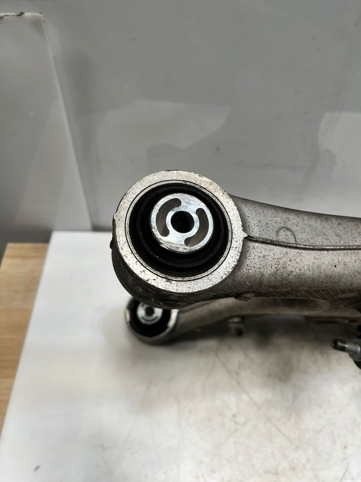 BMW 5' 7' F01 F02 F03 F04 F10 F11 Rear Upper Control Arm Rear Left 6794875 OEM