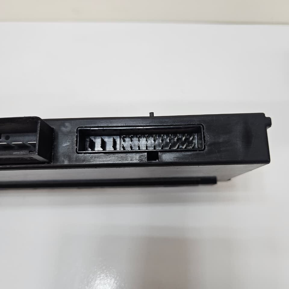 2010-2015 BMW X1 E84 Z4 Body Control Module H2 9305736 OEM