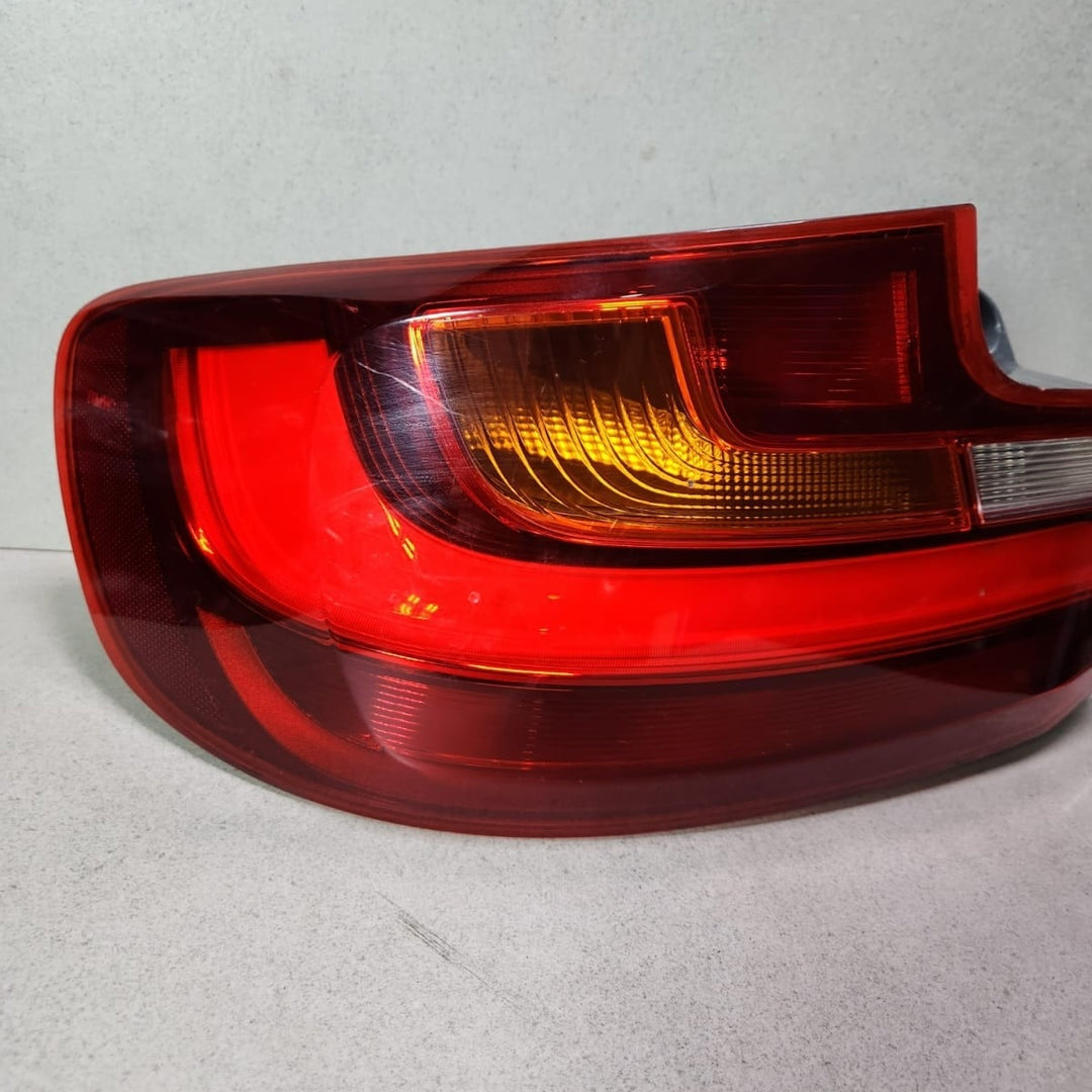 BMW Rear Left Halogen Taillight 4818177 2 Series F22 F23 F87 M Sport