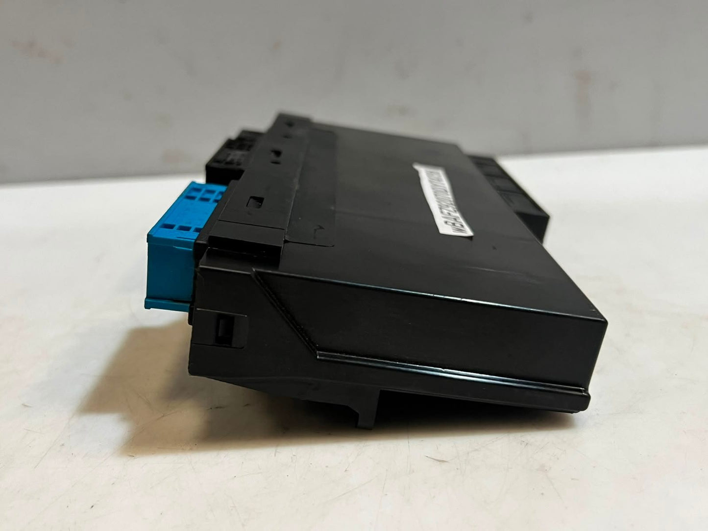 BMW F10 F11 F13 F06 F01 M5 Junction Box Electronic Control Unit V-2 unit 9284282