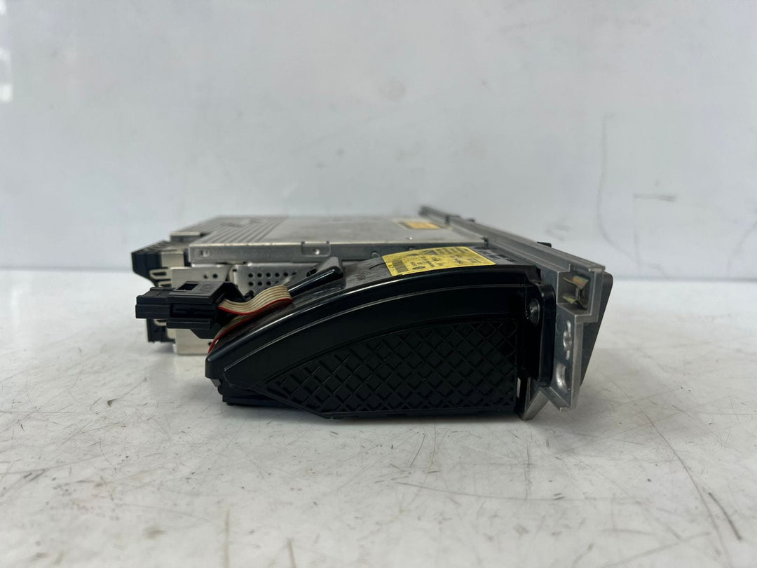 2005 BMW 745Li 7 Series E65 E66 E67 Cd Audio System Controller Player 6977634