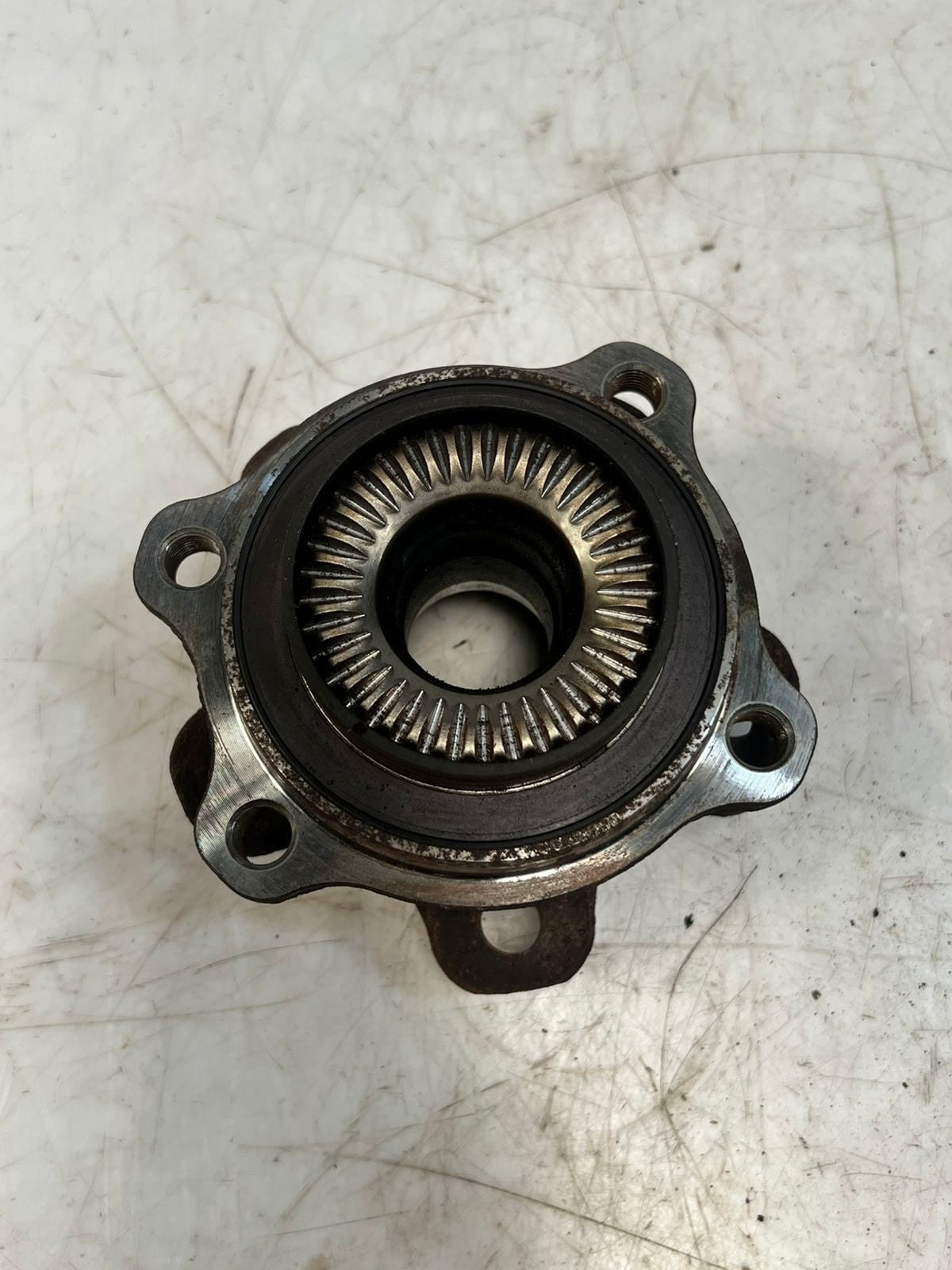 2017-2024 BMW X3 X4 G20 G21 G30 G31 Rear Wheel Bearing Hub 6869788 OEM